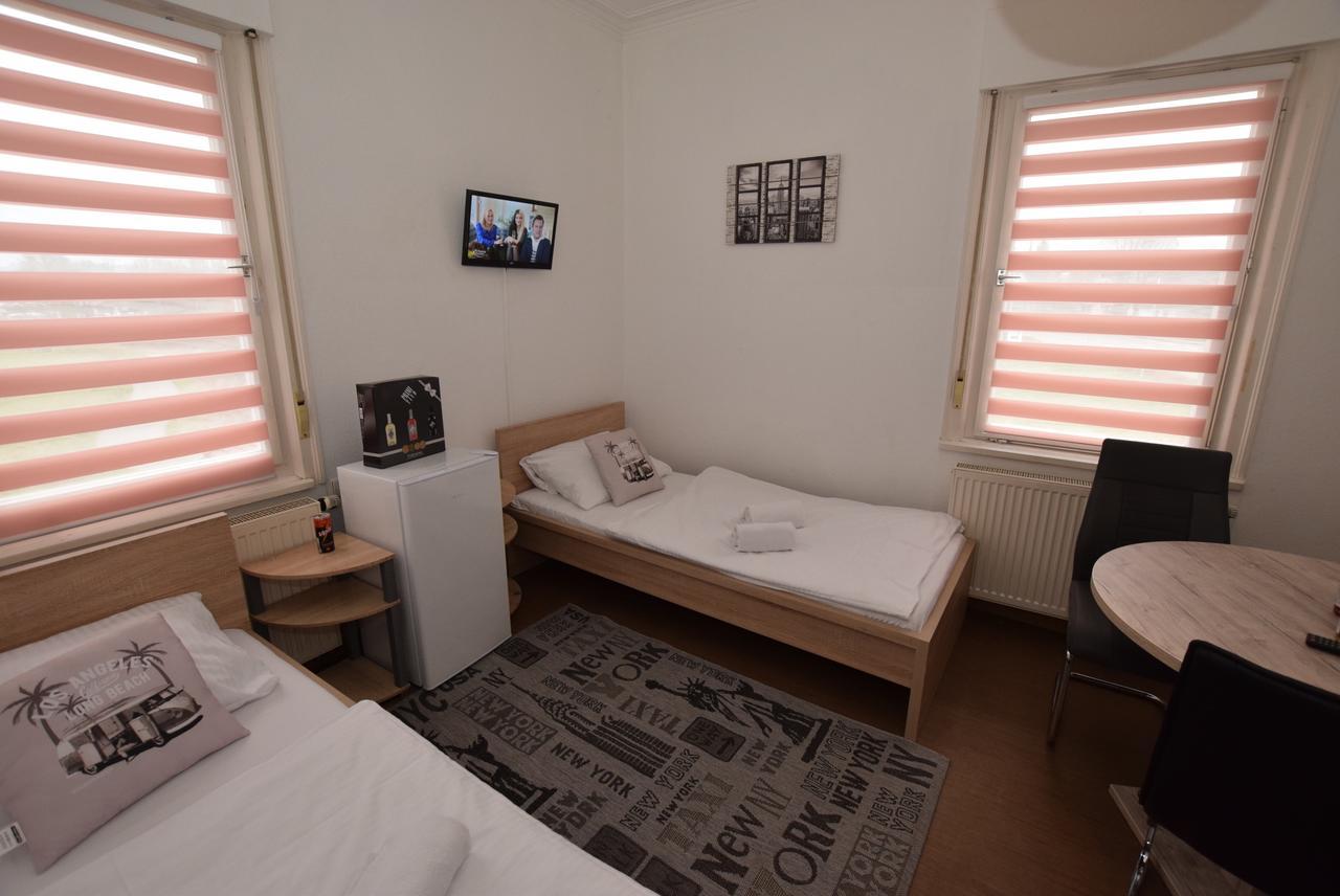Monteurzimmer Kirchheim-Teck 키르하임운터텍 외부 사진