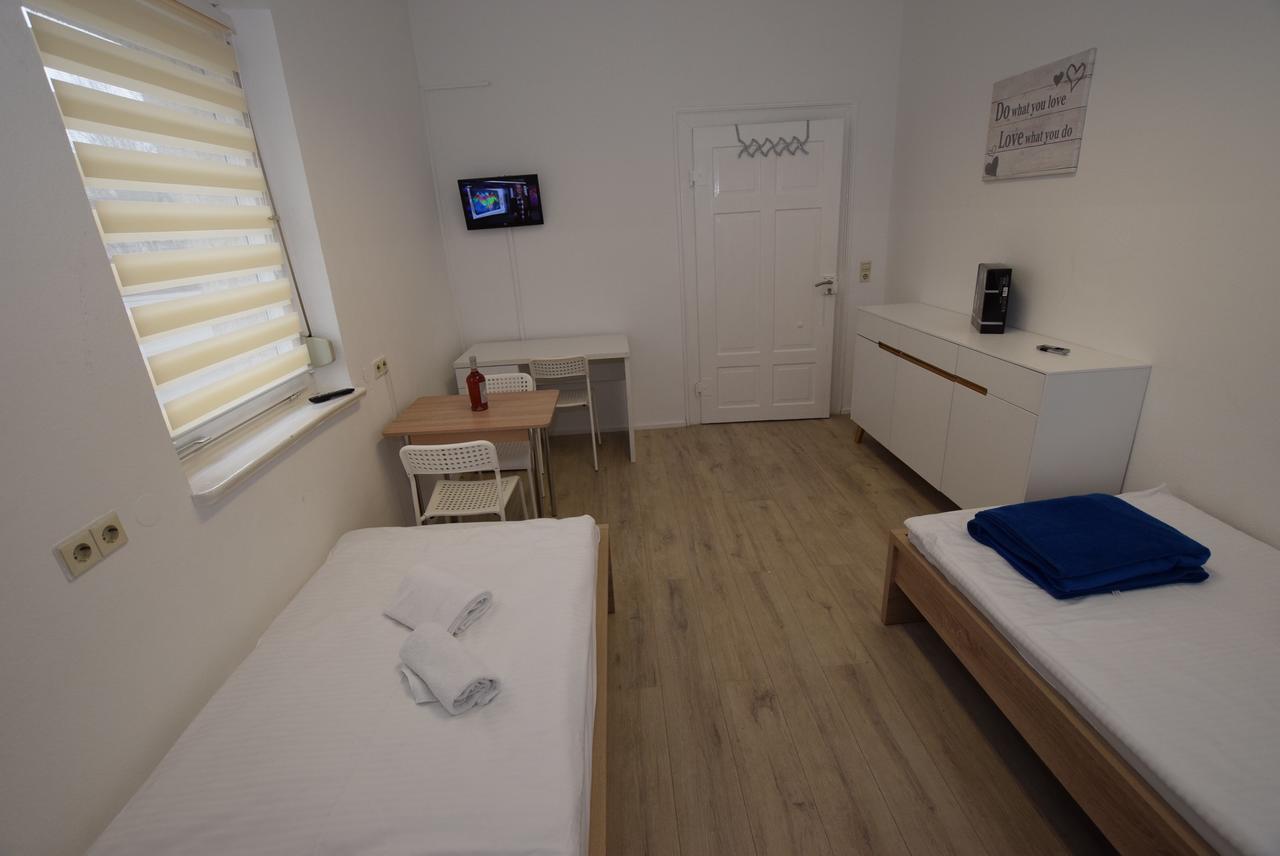 Monteurzimmer Kirchheim-Teck 키르하임운터텍 외부 사진