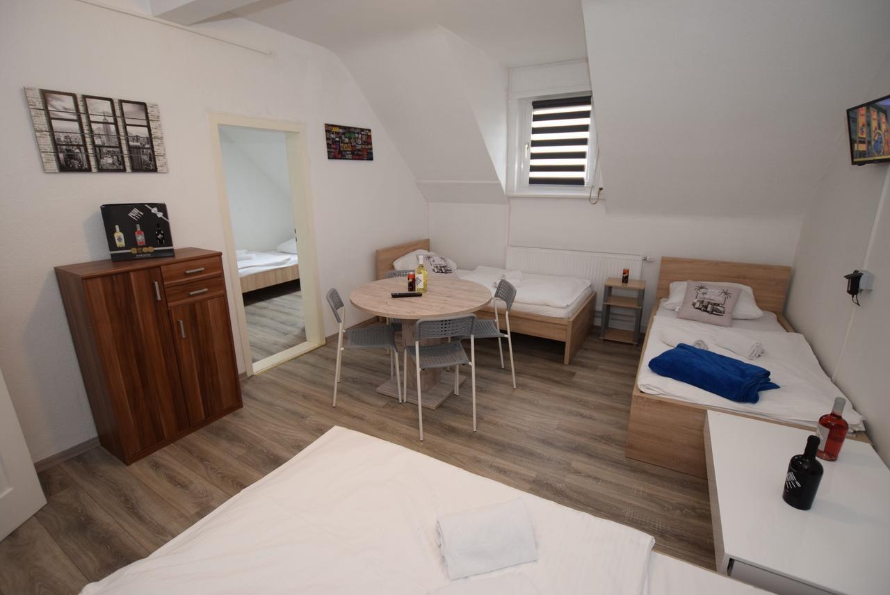 Monteurzimmer Kirchheim-Teck 키르하임운터텍 외부 사진