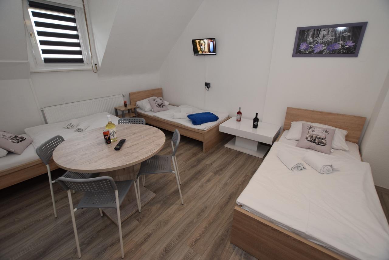 Monteurzimmer Kirchheim-Teck 키르하임운터텍 외부 사진